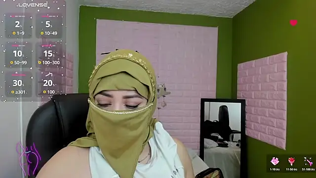 Snapshot of zahra_Jalid chatting on 10/17/25, 10:34 zahra Jalid online show from 10/17/25, 10:34