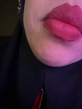 Snapshot of zahra_Jalid chatting on 06/21/26, 12:24 zahra Jalid online show from 06/21/26, 12:24