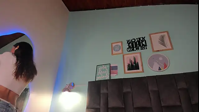 SabrinaSpell  online show from 02/06/25, 11:43