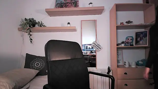 Snapshot of SabrinaSpell_ chatting on 03/21/26, 05:38 SabrinaSpell online show from 03/21/26, 05:38