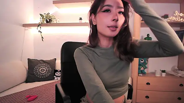 Snapshot of SabrinaSpell_ chatting on 03/26/26, 03:50 SabrinaSpell online show from 03/26/26, 03:50