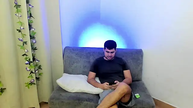 blueroom party online show from 02/06/25, 12:26