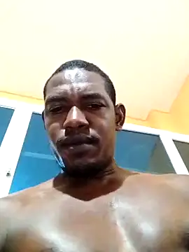 Snapshot of Elnegro28 chatting on 03/16/25, 02:32 Elnegro28 online show from 03/16/25, 02:32