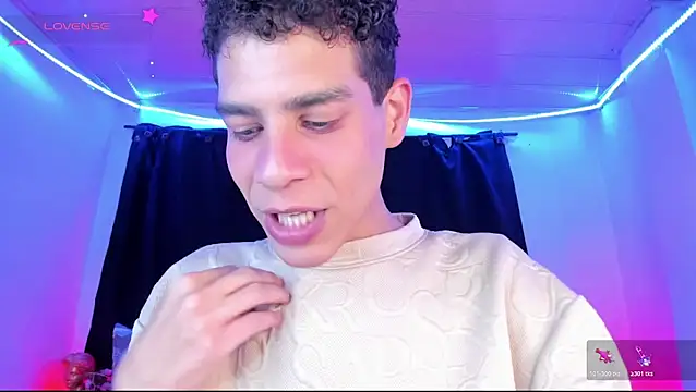 Snapshot of Ethan_Boyy chatting on 04/21/26, 06:23 Ethan Boyy online show from 04/21/26, 06:23