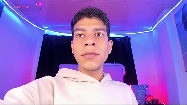Snapshot of Ethan_Boyy chatting on 05/02/26, 07:41 Ethan Boyy online show from 05/02/26, 07:41