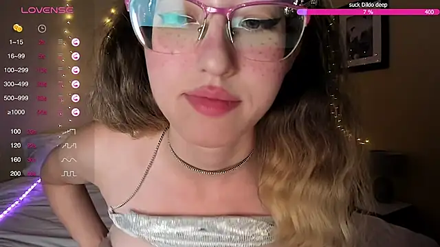 Snapshot of Sakura_Mmio chatting on 02/07/25, 04:14 Sakura Mmio online show from 02/07/25, 04:14