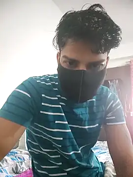 Snapshot of NikaYeptho chatting on 10/12/25, 08:57 NikaYeptho online show from 10/12/25, 08:57