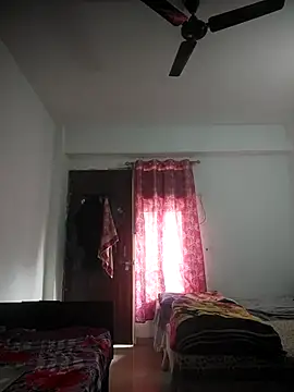 Snapshot of NikaYeptho chatting on 12/14/25, 06:30 NikaYeptho online show from 12/14/25, 06:30