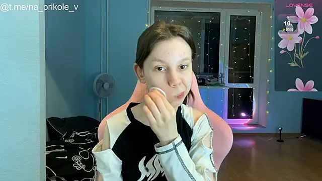 Snapshot of na_prikole_ chatting on 09/11/25, 07:14 na prikole online show from 09/11/25, 07:14