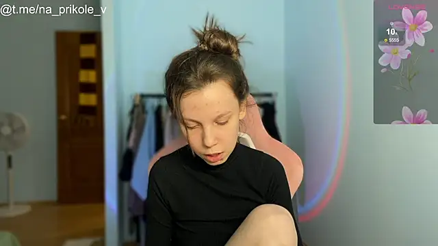 Snapshot of na_prikole_ chatting on 10/03/25, 07:11 na prikole online show from 10/03/25, 07:11