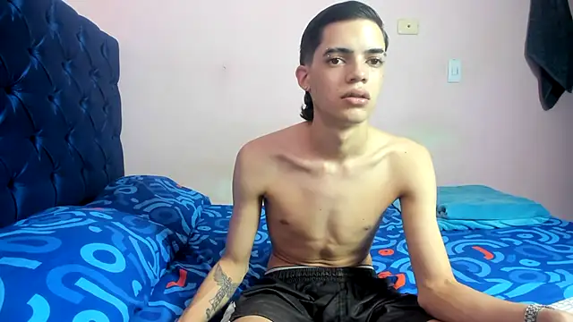 Latinos 2001 online show from 02/03/26, 06:02