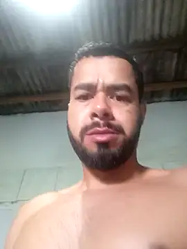 Snapshot of Moreno331391 chatting on 10/22/25, 10:37 Moreno331391 online show from 10/22/25, 10:37