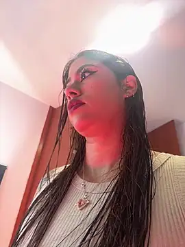 Snapshot of _Devika chatting on 03/06/26, 11:34 Devika online show from 03/06/26, 11:34