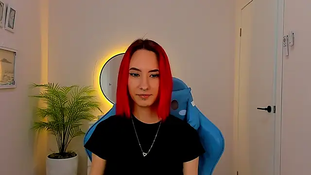 Snapshot of Kar1_na_ chatting on 01/14/25, 08:41 Kar1 na  online show from 01/14/25, 08:41