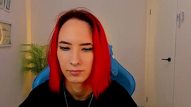 Snapshot of Kar1_na_ chatting on 01/14/25, 11:42 Kar1 na  online show from 01/14/25, 11:42