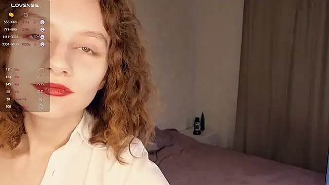 Snapshot of Leya_Curly chatting on 02/02/25, 01:52 Leya Curly online show from 02/02/25, 01:52