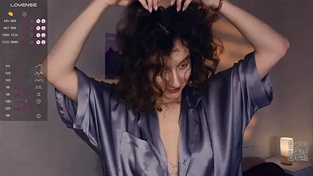 Snapshot of Leya_Curly chatting on 03/13/25, 03:39 Leya Curly online show from 03/13/25, 03:39