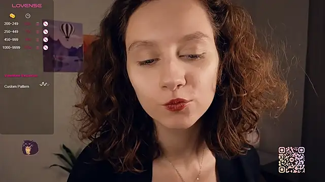 Snapshot of Leya_Curly chatting on 09/09/25, 01:43 Leya Curly online show from 09/09/25, 01:43