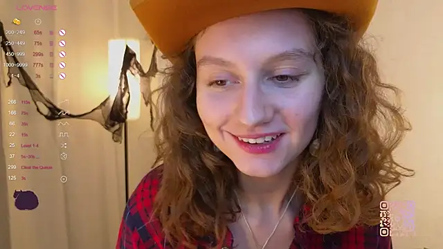 Snapshot of Leya_Curly chatting on 10/31/25, 04:08 Leya Curly online show from 10/31/25, 04:08