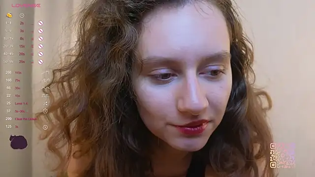 Snapshot of Leya_Curly chatting on 11/02/25, 04:20 Leya Curly online show from 11/02/25, 04:20