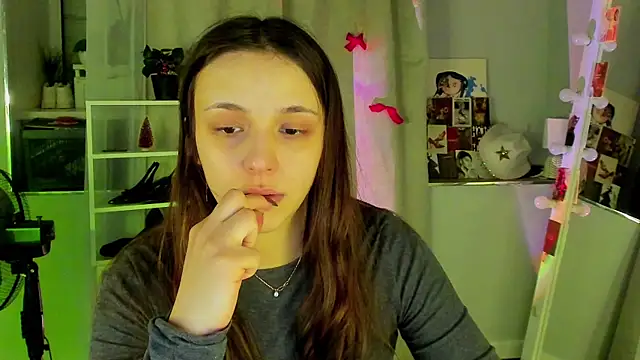 Snapshot of Sahara_Shields chatting on 01/06/26, 10:30 Sahara Shields online show from 01/06/26, 10:30