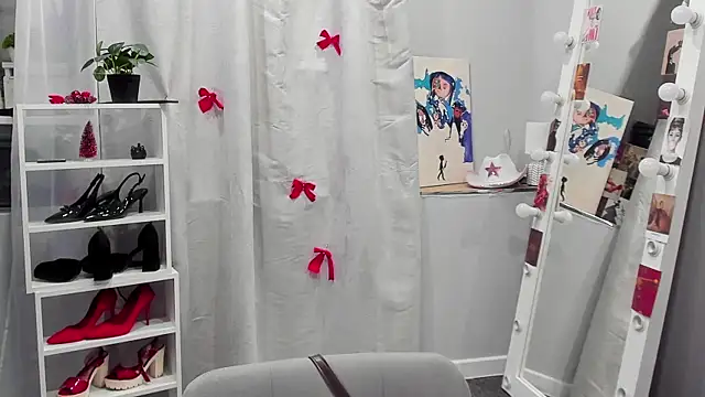 Snapshot of Sahara_Shields chatting on 01/08/26, 09:22 Sahara Shields online show from 01/08/26, 09:22