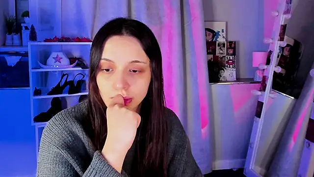 Snapshot of Sahara_Shields chatting on 02/24/26, 09:29 Sahara Shields online show from 02/24/26, 09:29