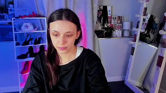 Snapshot of Sahara_Shields chatting on 03/13/26, 09:05 Sahara Shields online show from 03/13/26, 09:05