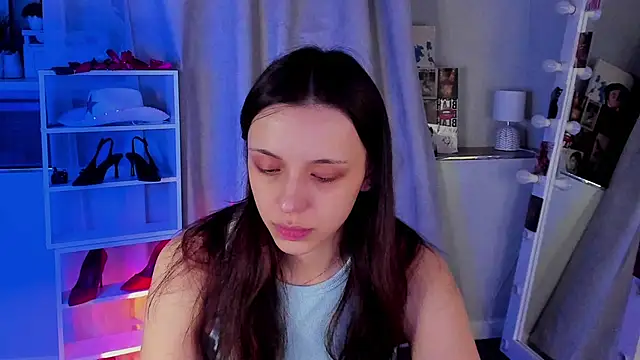 Snapshot of Sahara_Shields chatting on 04/07/26, 08:37 Sahara Shields online show from 04/07/26, 08:37