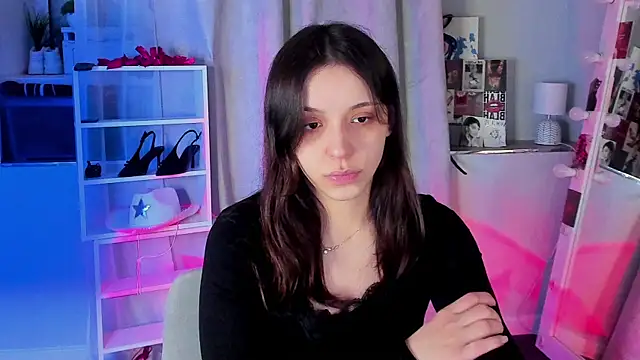 Snapshot of Sahara_Shields chatting on 04/20/26, 09:34 Sahara Shields online show from 04/20/26, 09:34