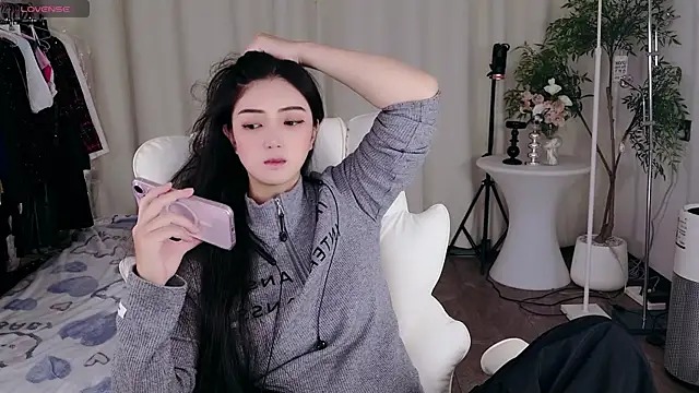 miaomiao-777 online show from 09/25/25, 01:42