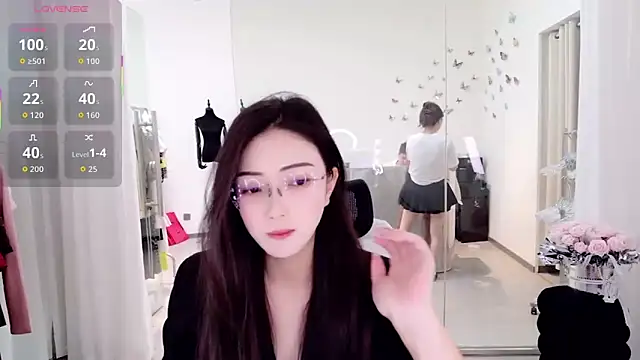 Snapshot of miaomiao-777 chatting on 06/29/26, 04:19 miaomiao-777 online show from 06/29/26, 04:19