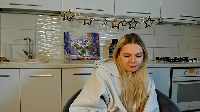 SynnoveEyre online show from 02/06/25, 02:48