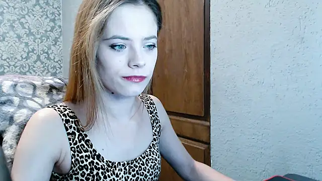 Snapshot of LauraBlan chatting on 01/14/25, 08:26 LauraBlan online show from 01/14/25, 08:26