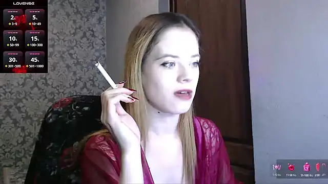 Snapshot of LauraBlan chatting on 02/25/25, 08:09 LauraBlan online show from 02/25/25, 08:09