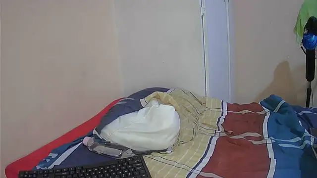 Snapshot of BigBootyStudent chatting on 01/24/25, 08:54 BigBootyStudent online show from 01/24/25, 08:54