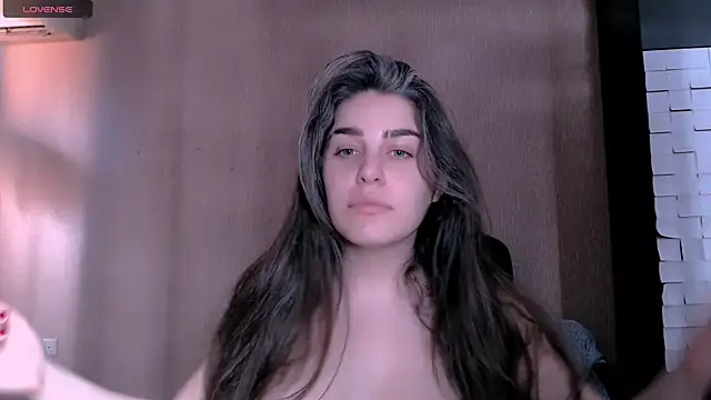  Roselina  online show from 11/18/25, 11:03