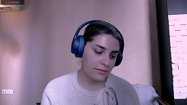  Roselina  online show from 11/22/25, 11:09