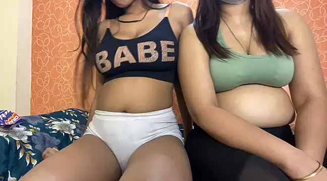 Snapshot of Sandhya_lovely chatting on 02/11/25, 08:15 Sandhya lovely online show from 02/11/25, 08:15