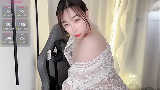 Snapshot of Alano-01 chatting on 03/08/25, 07:38 Alano-01 online show from 03/08/25, 07:38