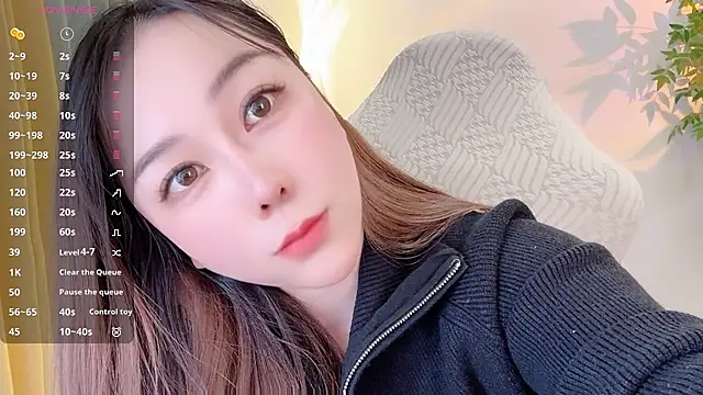 Alano-01 online show from 11/17/25, 06:19