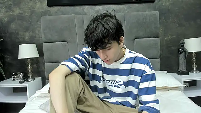 bruce hans online show from 10/08/25, 11:41