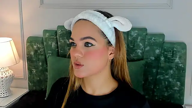 Snapshot of rutila_ford chatting on 02/18/25, 10:16 rutila ford online show from 02/18/25, 10:16