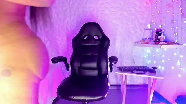 Karen morena online show from 01/24/25, 01:03