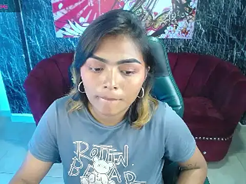 Snapshot of madelein_m chatting on 01/29/25, 11:56 madelein m online show from 01/29/25, 11:56