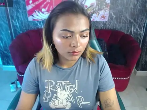 Snapshot of madelein_m chatting on 02/03/25, 07:00 madelein m online show from 02/03/25, 07:00