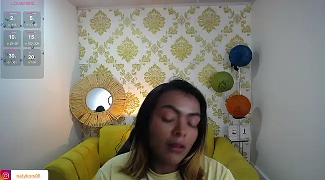 Snapshot of madelein_m chatting on 02/22/25, 06:19 madelein m online show from 02/22/25, 06:19