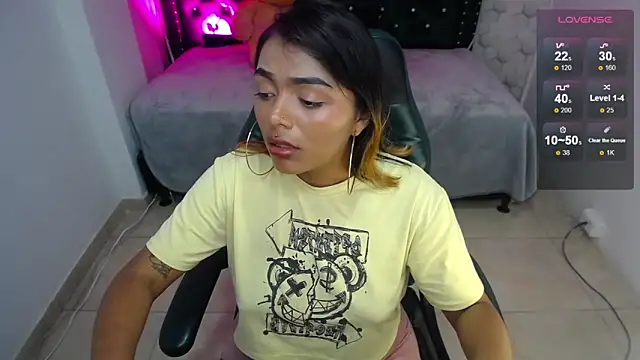 Snapshot of madelein_m chatting on 02/26/25, 10:31 madelein m online show from 02/26/25, 10:31