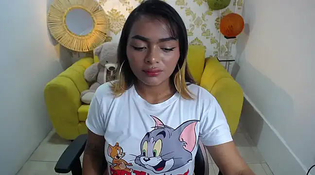 Snapshot of madelein_m chatting on 03/01/25, 12:34 madelein m online show from 03/01/25, 12:34