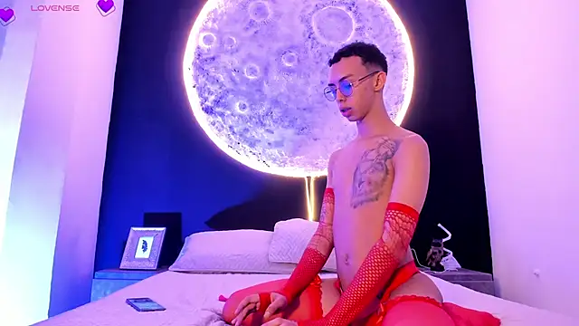 Snapshot of EthaanCox chatting on 02/04/25, 08:28 EthaanCox online show from 02/04/25, 08:28